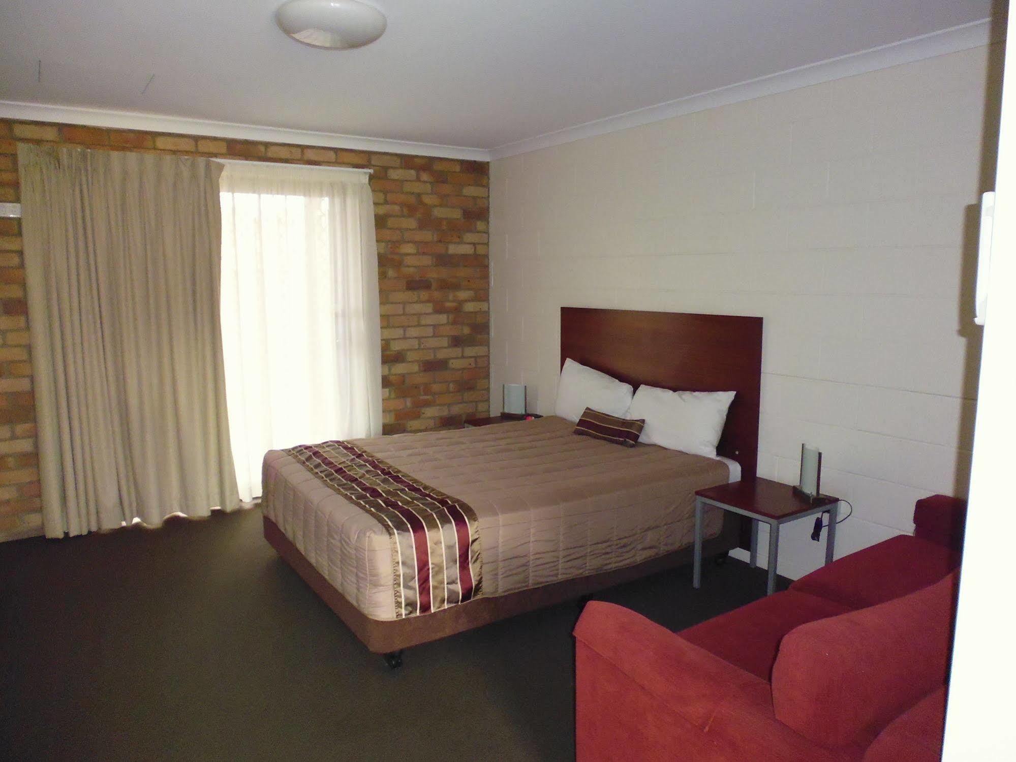 Burke & Wills Motor Inn Kingaroy Buitenkant foto