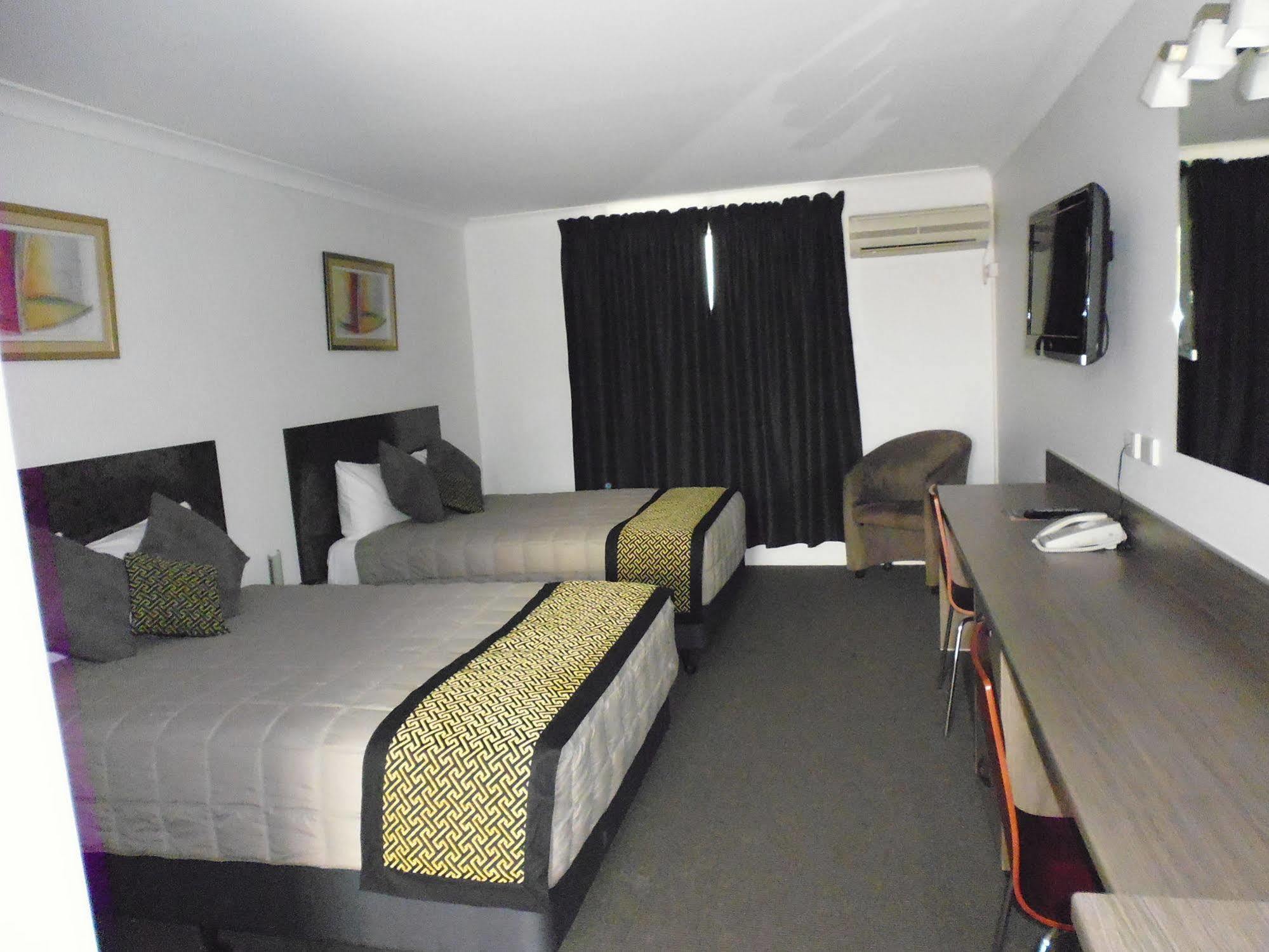 Burke & Wills Motor Inn Kingaroy Buitenkant foto